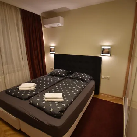 Grand Hight Tech Apartment